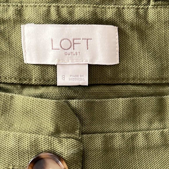 LOFT Outlet Military Green Button Front Skirt w/ Front Pockets & Belt Loops - Picture 3 of 4